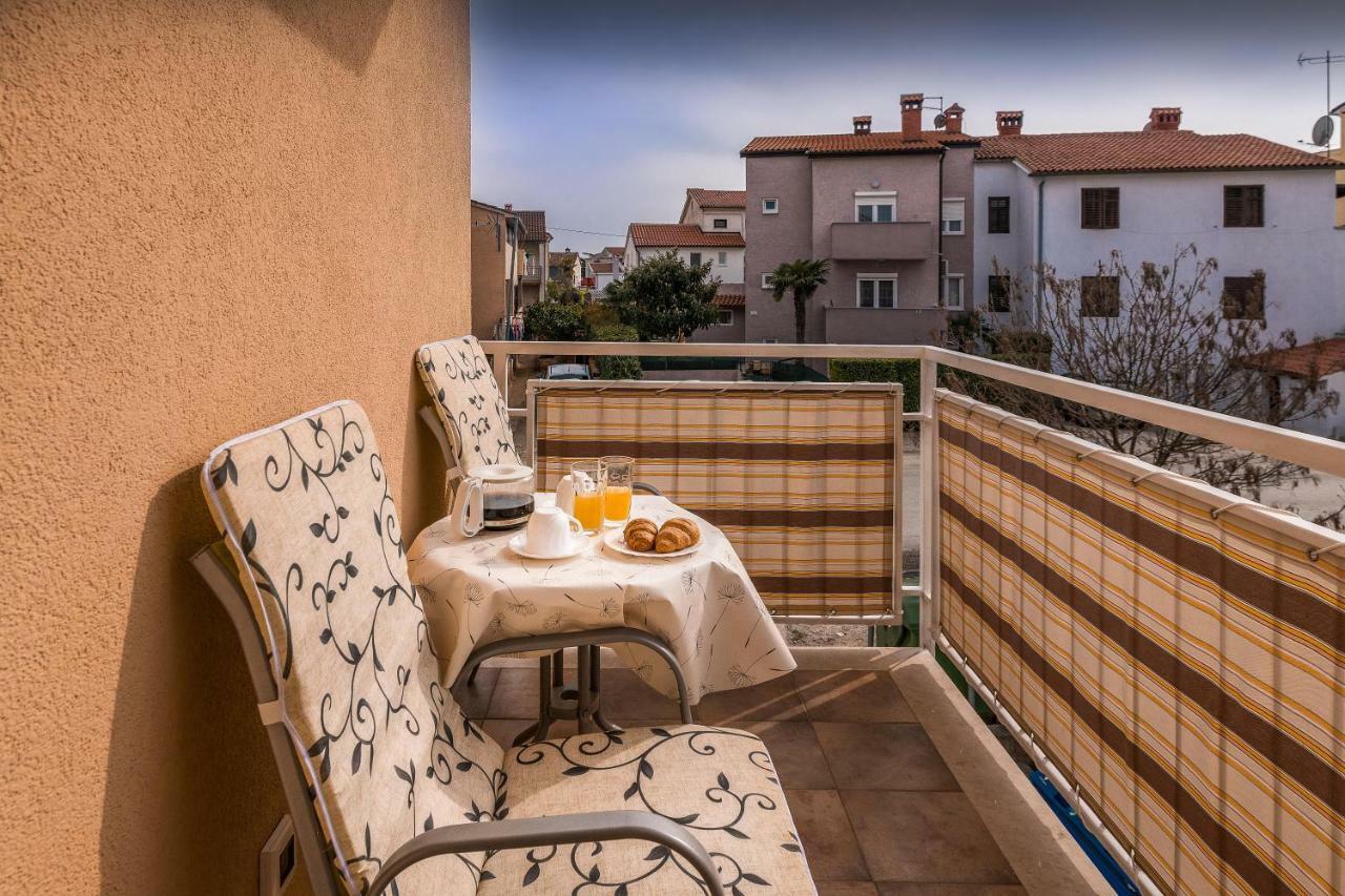 Apartment Bordeaux 29 Rovinj Exterior photo